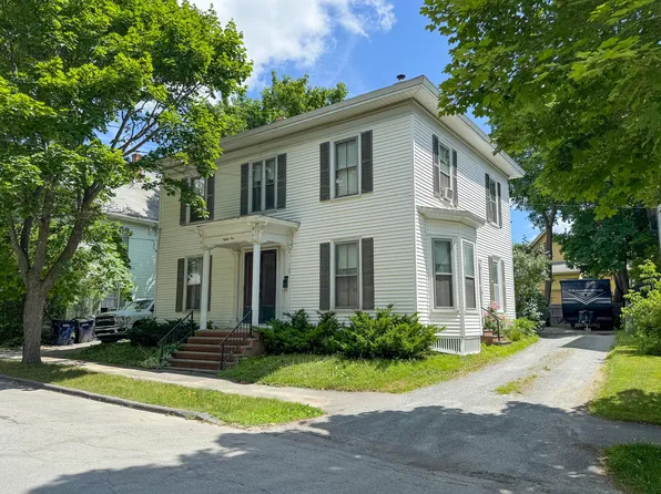 81 Parkview Avenue, Bangor, ME 04401