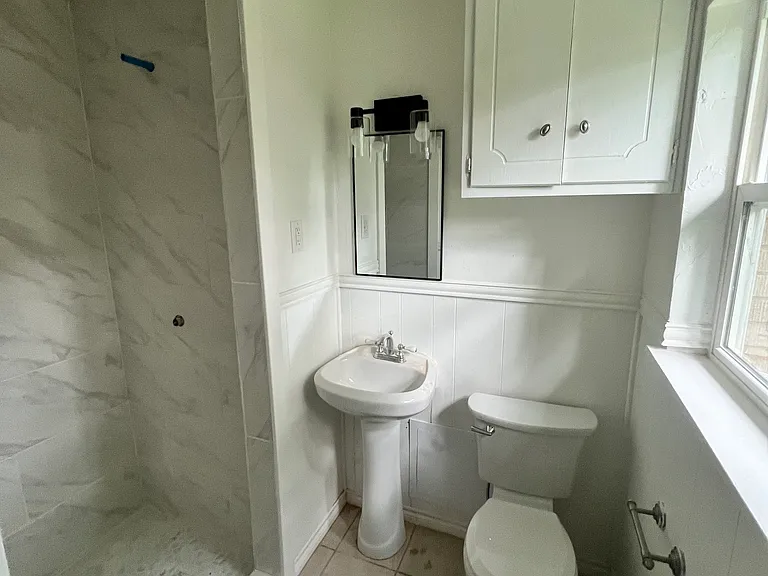1201 Baxley Ln — Photo 4