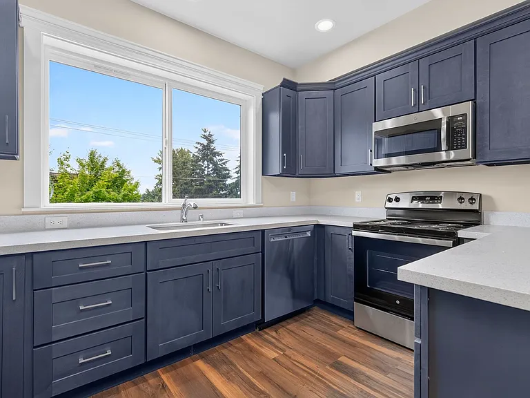 Rare New Construction 3- & 4-Bedroom Homes. Modern living. Spacious floor plans. An unbeatable lo... — Photo 5