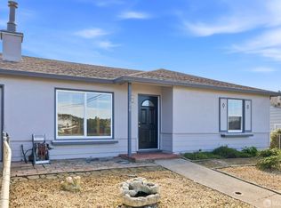 216 Avalon Dr, Pacifica, CA