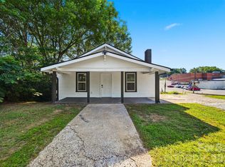 718 11th Street Pl NW, Hickory, NC 28601