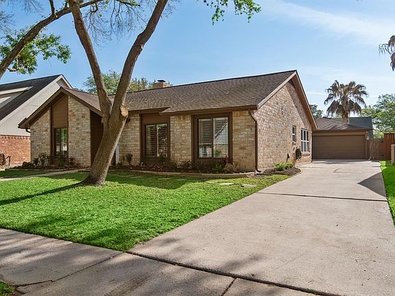 4th image of 1235 Park Royale Ln