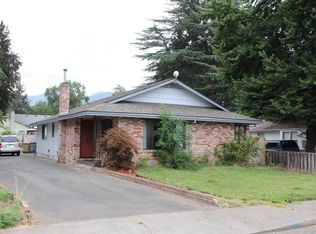 320 NE B St, Grants Pass, OR