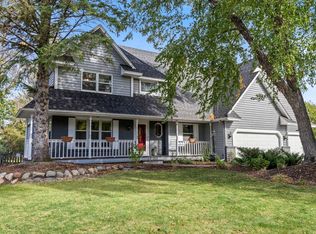 9956 Antrim Rd, Woodbury, MN 55125