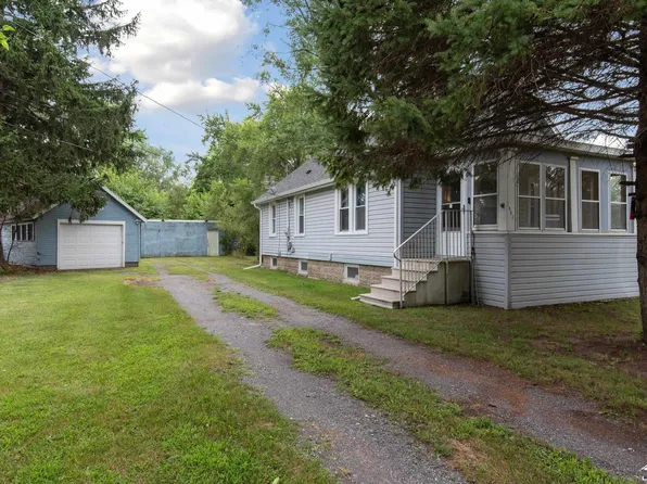 2903 Yargerville Rd, La Salle, MI 48145