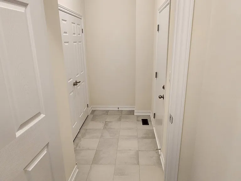 338 Fleetwood Dr — Photo 6