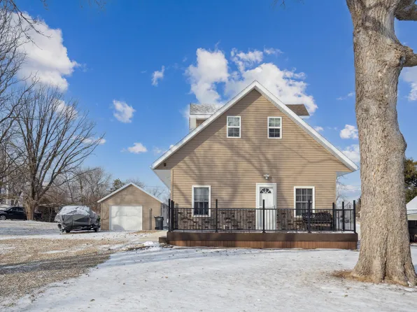 409 S Center St, Zearing, IA 50278