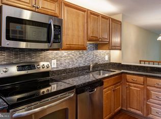 1741 Whisperhill Dr, Reston, VA 20194