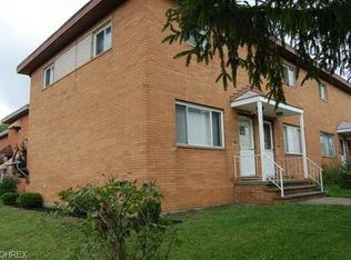 16221 Edgewood Ave, Maple Heights, OH 44137