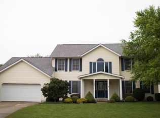 1935 Harris Ln, Xenia, OH 45385