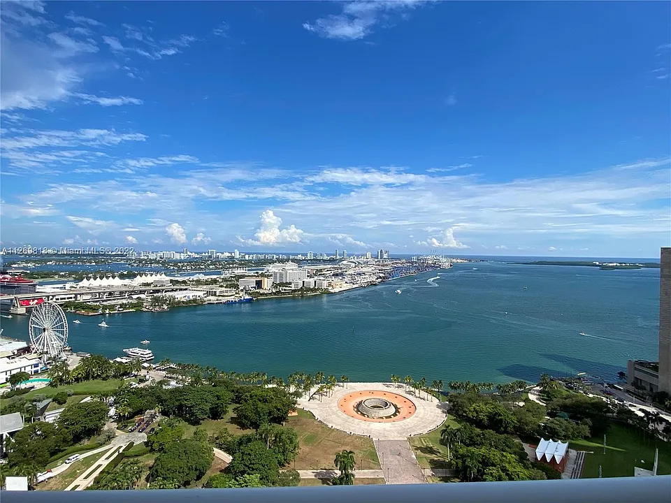 50 Biscayne Blvd #1500