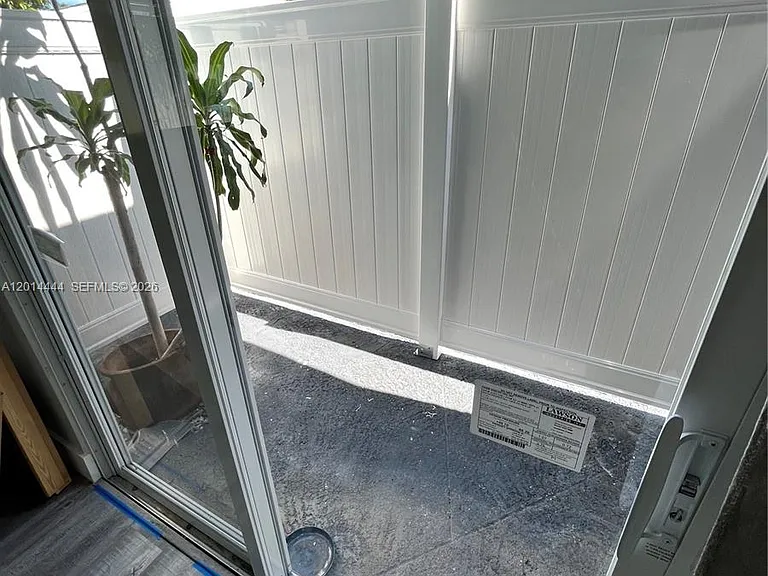 1412 NE 17th Ct #1-2 — Photo 5