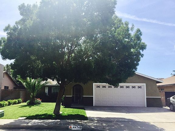 3rd image of 44749 Leslie Ct