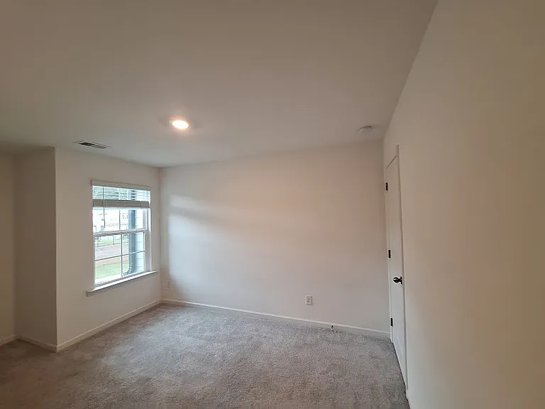 2034 Hickman Walk #2034 — Photo 12