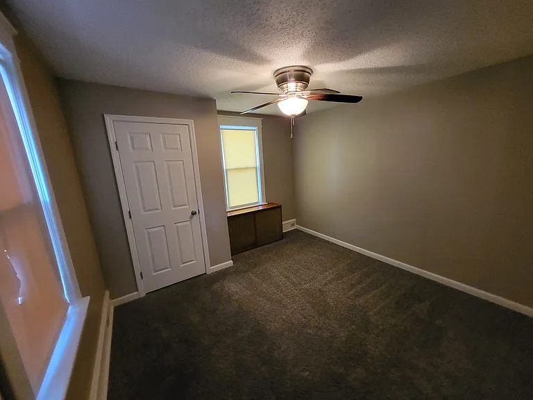 4 S Railroad St #2 — Photo 9
