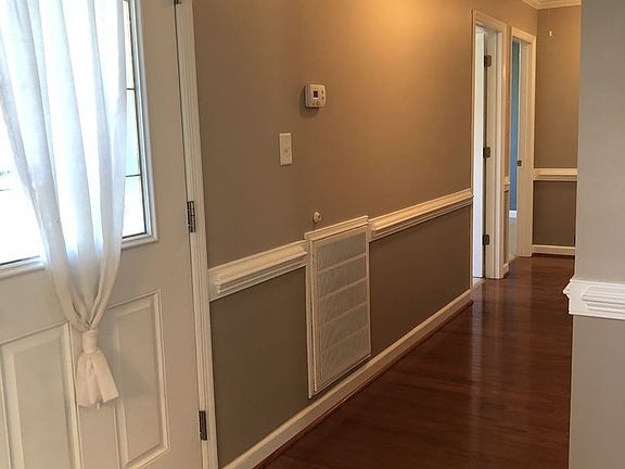 4th image of 106 Lauren Pl