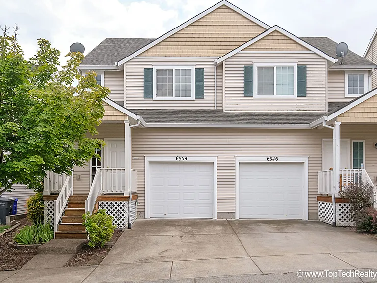 6554 NE Forest Ln — Photo 1