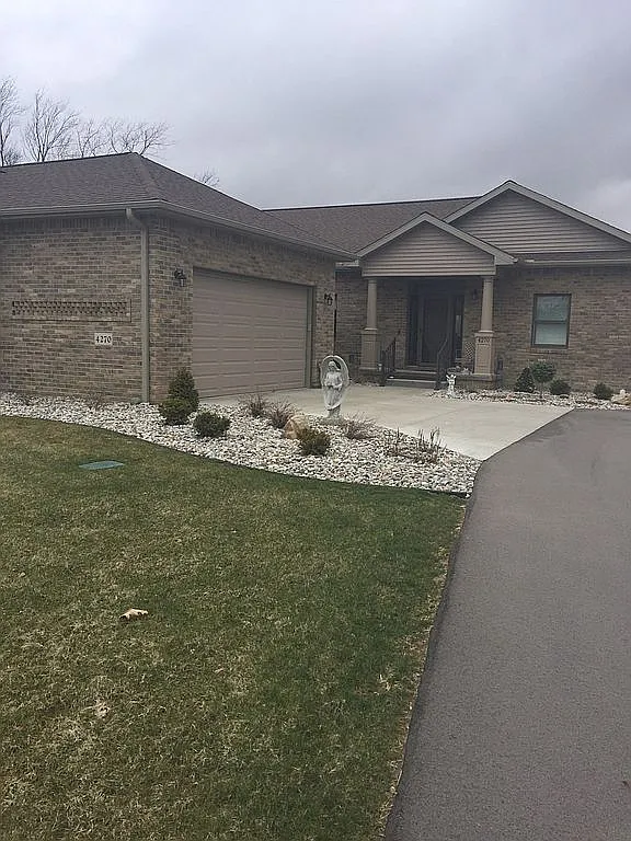4270 Evergreen Rd photo 1