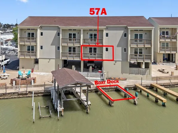 401 Island Ave, Port Isabel, TX 78578