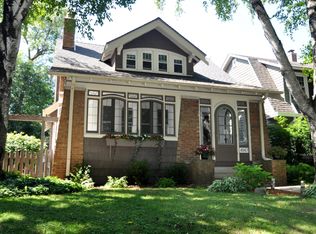 4147 N Farwell Ave, Shorewood, WI 53211