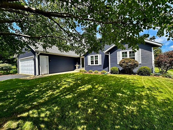 2nd image of 622 Dickerson Dr