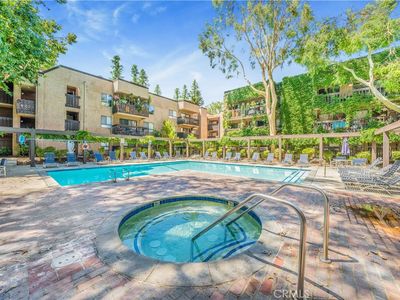 22100 Burbank Blvd UNIT 155F, Woodland Hills, CA, 91367