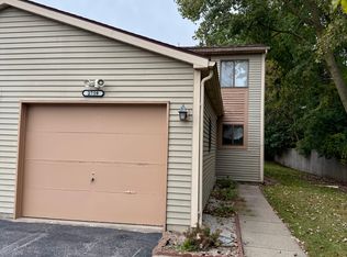2759 Pin Oak Dr, Toledo, OH 43615