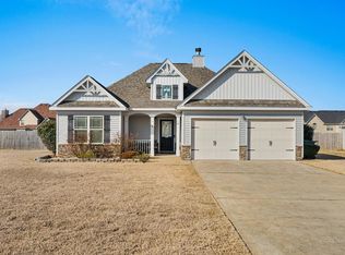 13 President Dr, Fort Mitchell, AL 36856