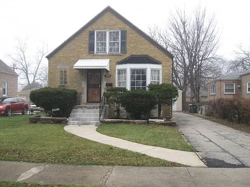 2536 S 14th Ave photo 1