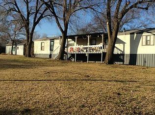 101 N Central St, Copan, OK 74022