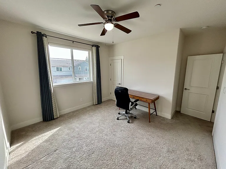 7015 Talmage Ct — Photo 25