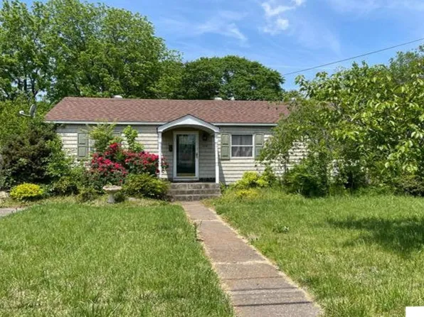 704 Endicotte Rd, Portsmouth, VA 23702