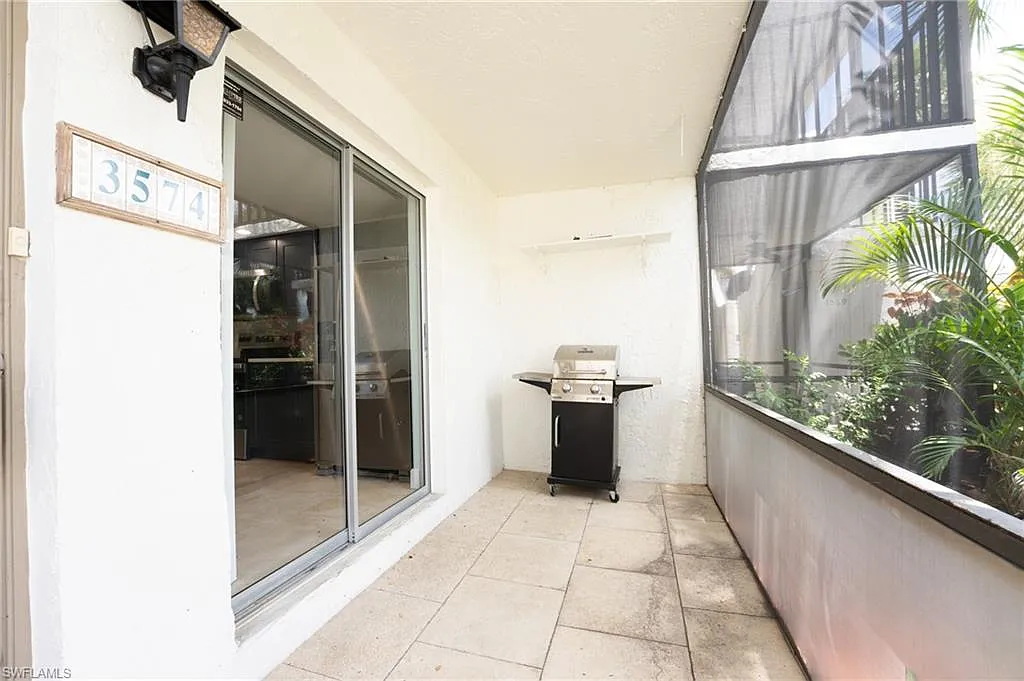 2 bed, 2.0 bath, 1246 sqft, $1,850 — Photo 2