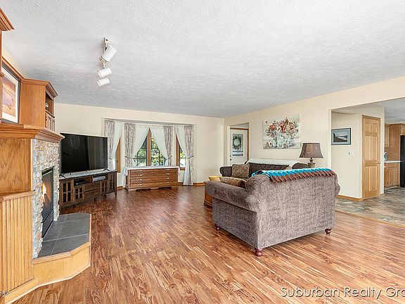 5th image of 2780 Pine Dunes Ct SW