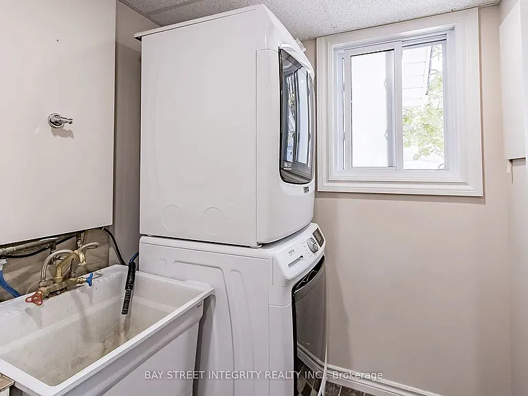 94 William Curtis Cir — Photo 17