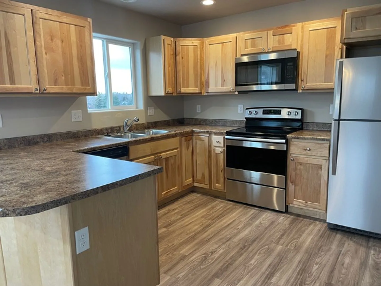 1530 Aryn Lane — Photo 3