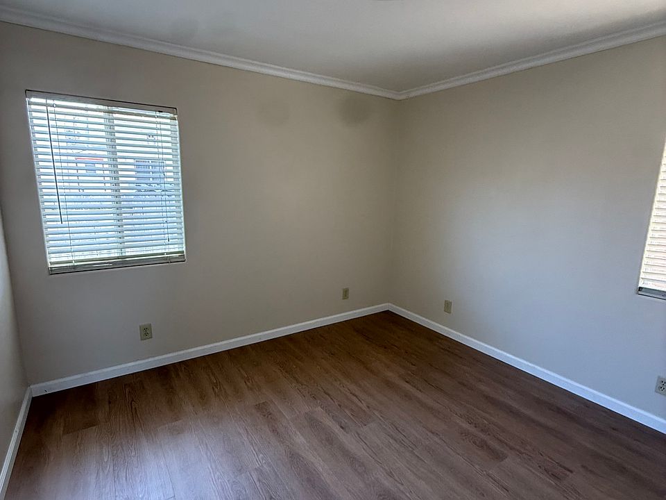 2nd image of 405 W El Camino St #B