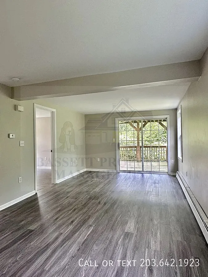 2 bed, 1.0 bath, 800 sqft, $1,950 — Photo 3