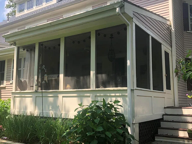 55 Everett St #1 — Photo 3
