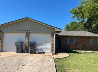 4724 SE Sunnymeade Dr, Lawton, OK 73501