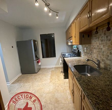 4th image of 423 Sonora Ct