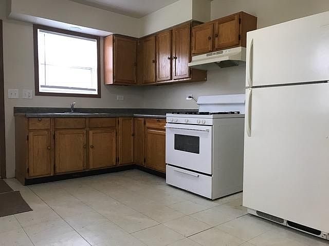 1st image of 1701 Lincoln St #2
