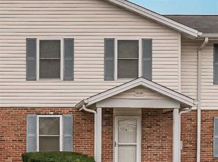 1039 Hidden Ridge Trl, Valley Park, MO 63088