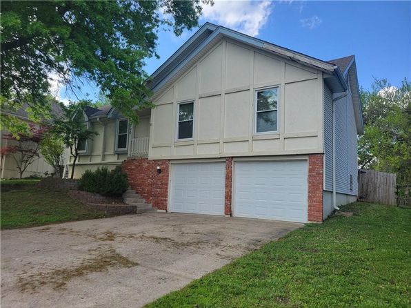 1206 SE 5th Ter, Lees Summit, MO 64063