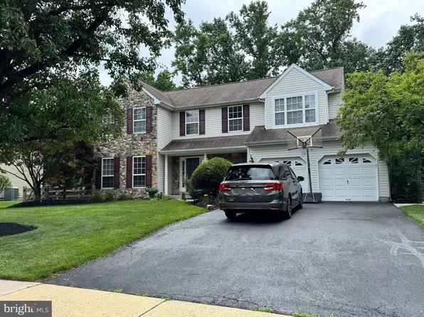 105 Summit Pl, Lansdale, PA 19446