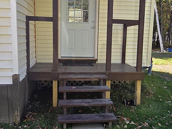 5th image of 309 Stetson Road W