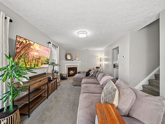 4th image of 3101 Ebony Ct