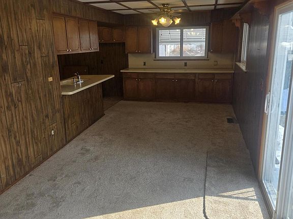 3rd image of 1606 Donald Ave
