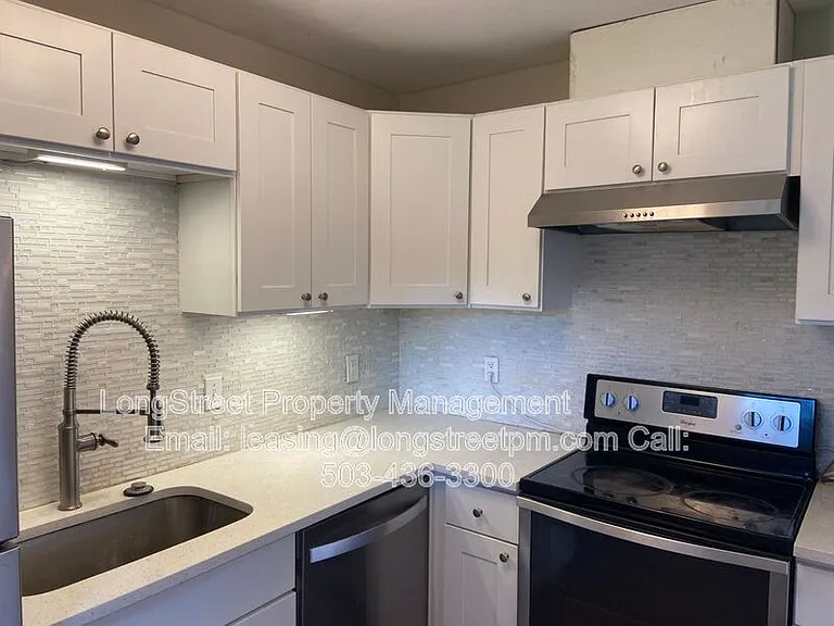 9003 N Curtis Ave — Photo 5