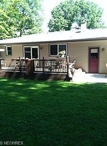 3rd image of 112 Maplewood Dr